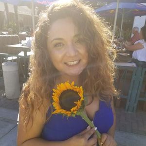 Meet your Posher, Adriana